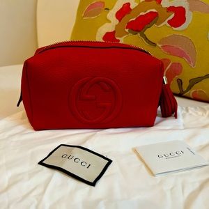 Gucci pebbled leather soho cosmetic bag